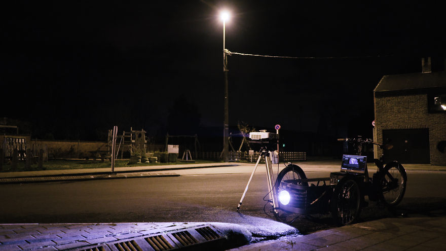 I Light Up Street Art At Night