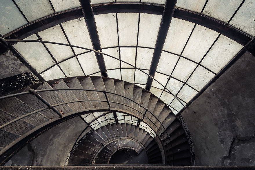 There Are Two Nice Staircases. This Is The First