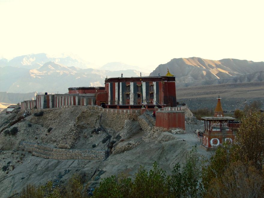 Hiking On The Roof Of The World Hiking On The Roof Of The World