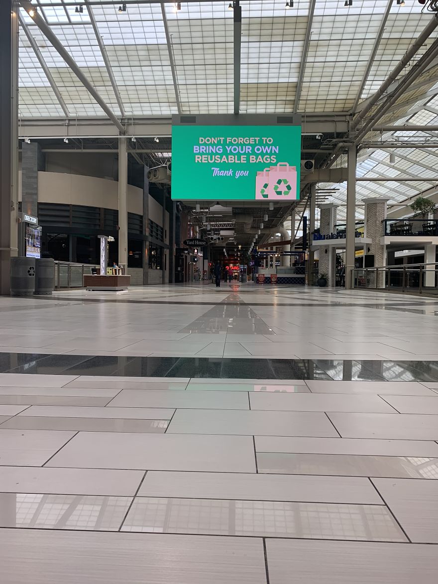 I Photographed An Empty Mall In NY During Peak Coronavirus I Photographed An Empty Mall In NY During Peak Coronavirus