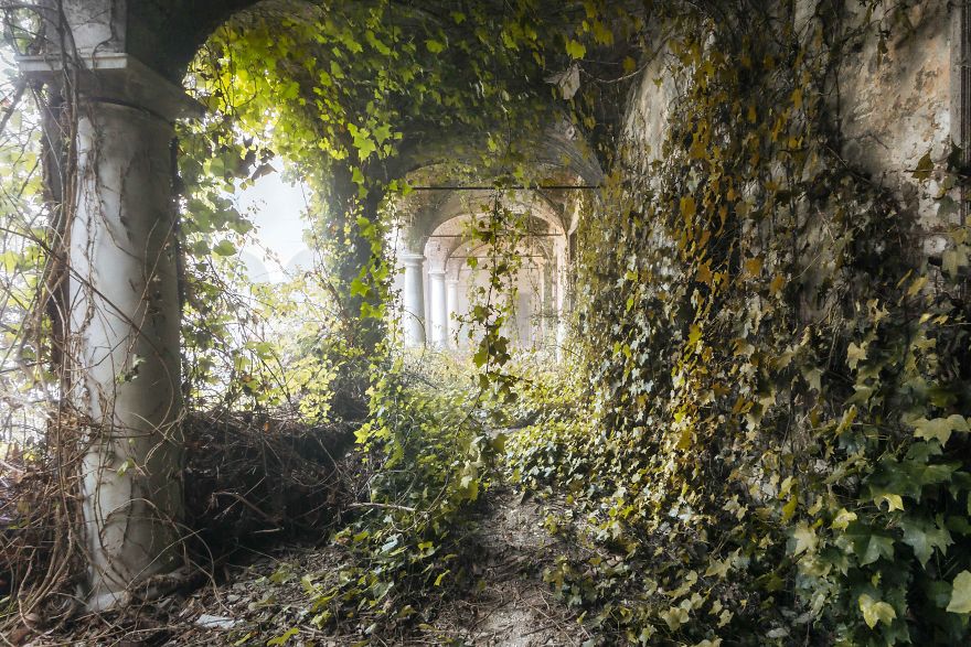 I Found Beautiful Abandoned Places In Italy