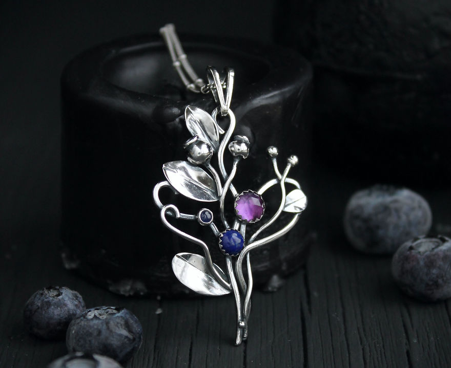 I Make Realistic Plant Jewelry For Nature Lovers