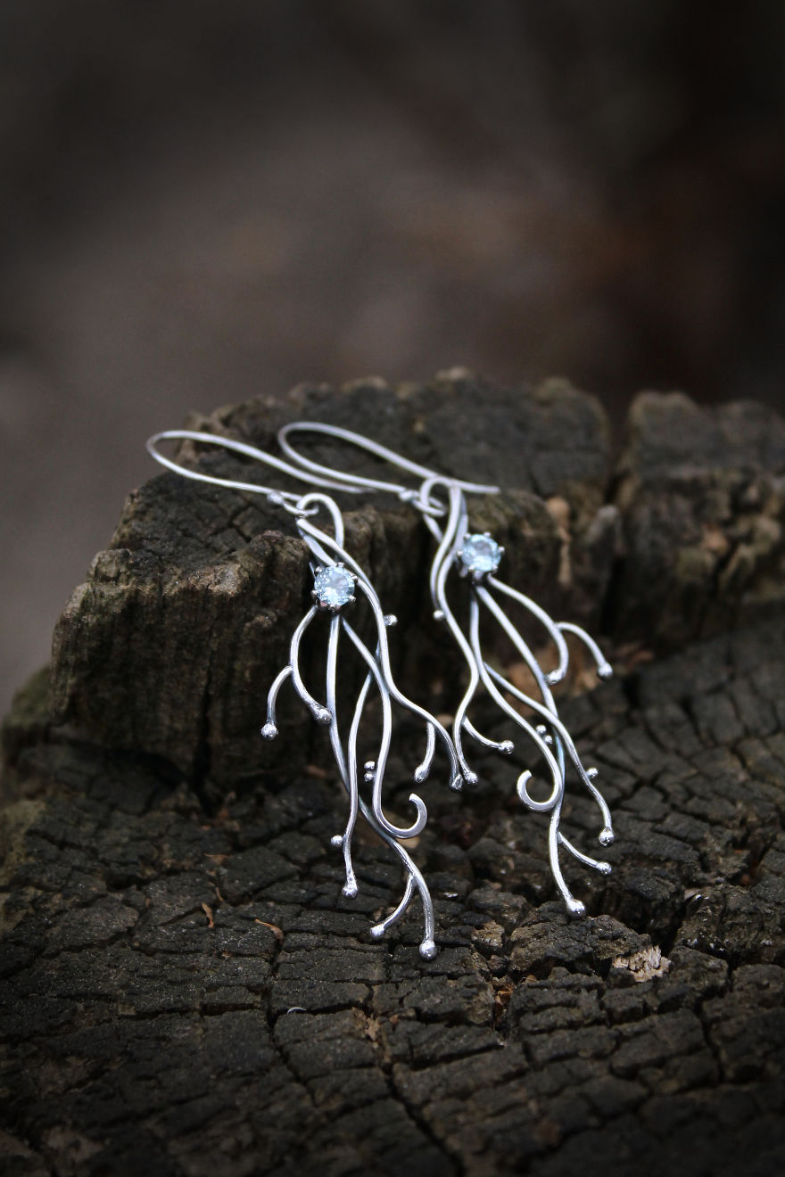 I Make Realistic Plant Jewelry For Nature Lovers