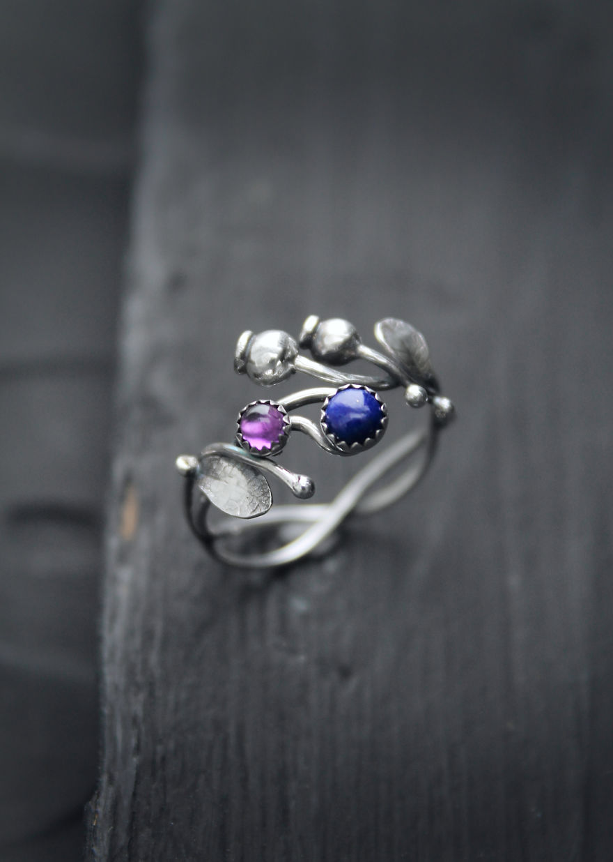 I Make Realistic Plant Jewelry For Nature Lovers