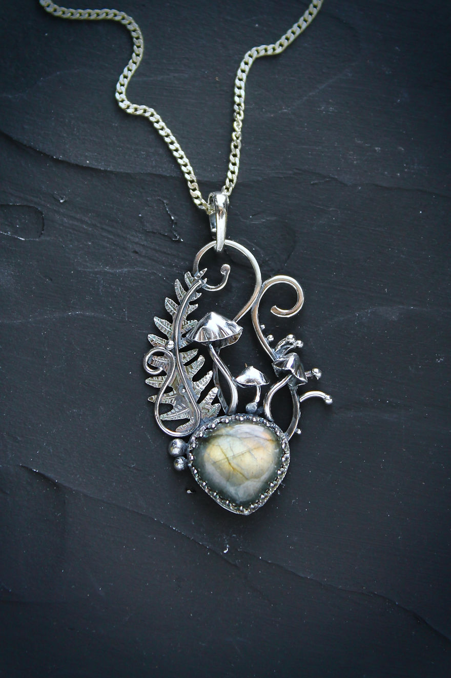 I Make Realistic Plant Jewelry For Nature Lovers