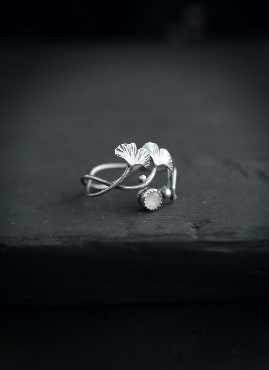 I Make Realistic Plant Jewelry For Nature Lovers