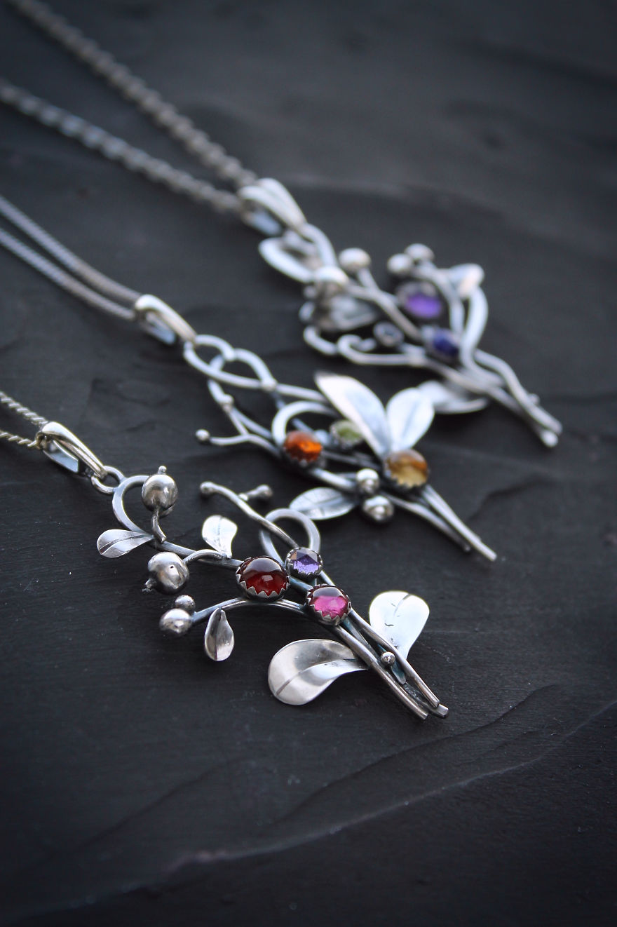 I Make Realistic Plant Jewelry For Nature Lovers