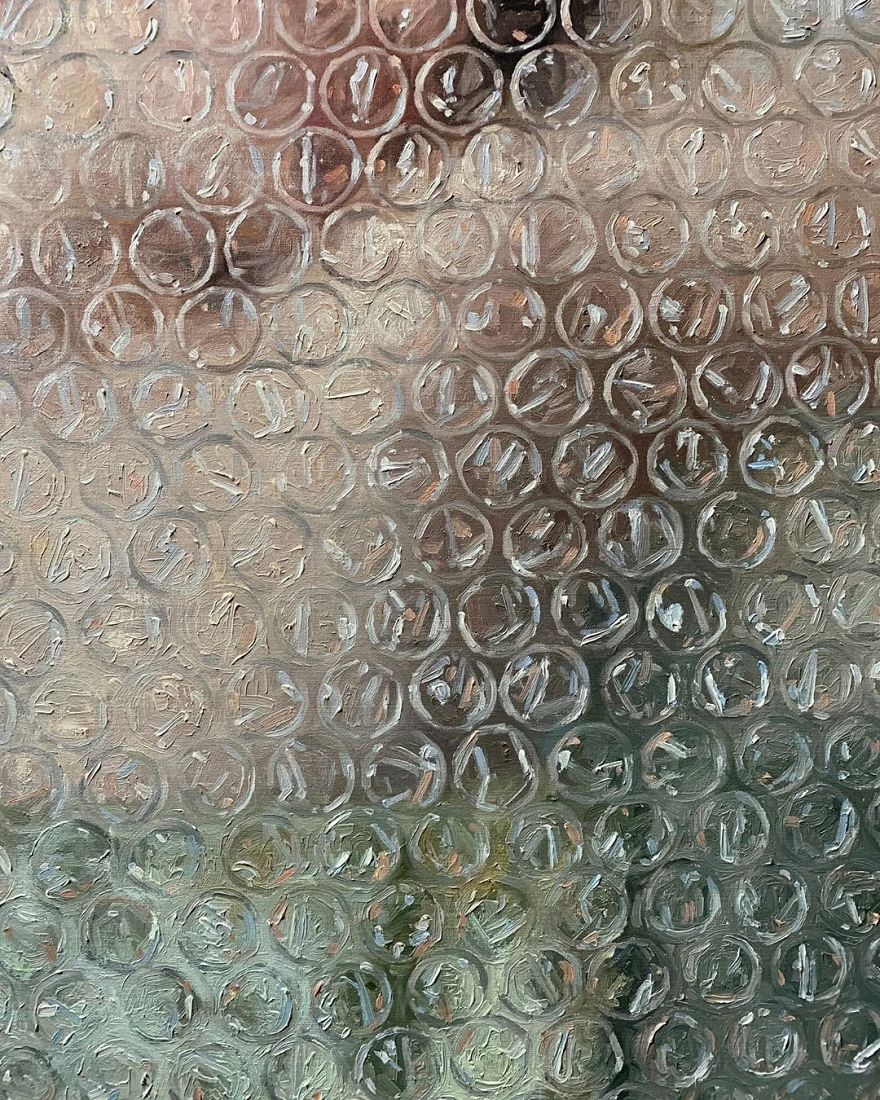 Artist Paints Portraits That Look Like They're 'Wrapped' In Bubble Wrap