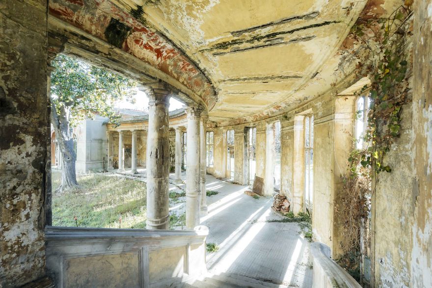 I Found Beautiful Abandoned Places In Italy