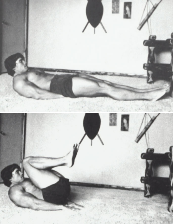 Arnold Schwarzenegger Shared Vintage 1977 Photos Of Himself Illustrating His Iconic 9-Step No-Gym Workout Arnold Schwarzenegger Shared Vintage 1977 Photos Of Himself Illustrating His Iconic 9-Step No-Gym Workout