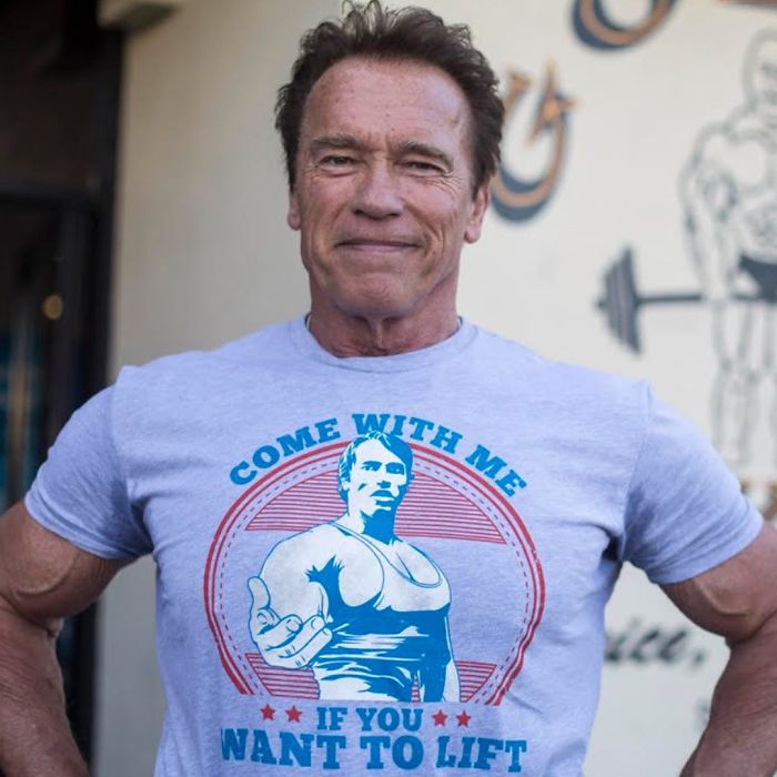 People Notice That Arnold Schwarzenegger Is Super Wholesome On Reddit, And Here Are 9 Examples People Notice That Arnold Schwarzenegger Is Super Wholesome On Reddit, And Here Are 9 Examples