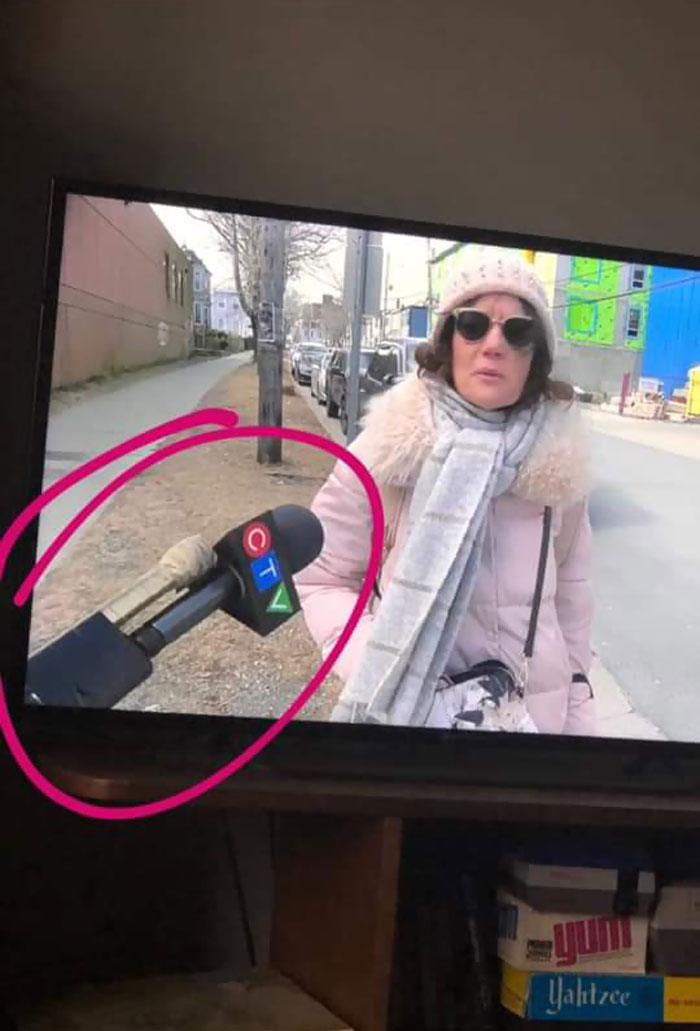 News Outlet In Canada Is Taping Their Microphones To Hockey Sticks To Maintain Social Distance