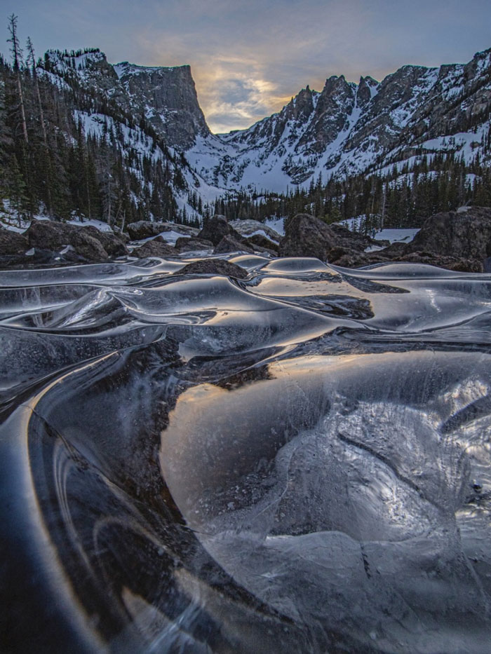 This Photographer Captured A Rare Sight—Frozen Waves At Dream Lake, Colorado This Photographer Captured A Rare Sight—Frozen Waves At Dream Lake, Colorado