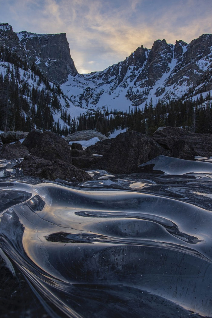 This Photographer Captured A Rare Sight—Frozen Waves At Dream Lake, Colorado This Photographer Captured A Rare Sight—Frozen Waves At Dream Lake, Colorado