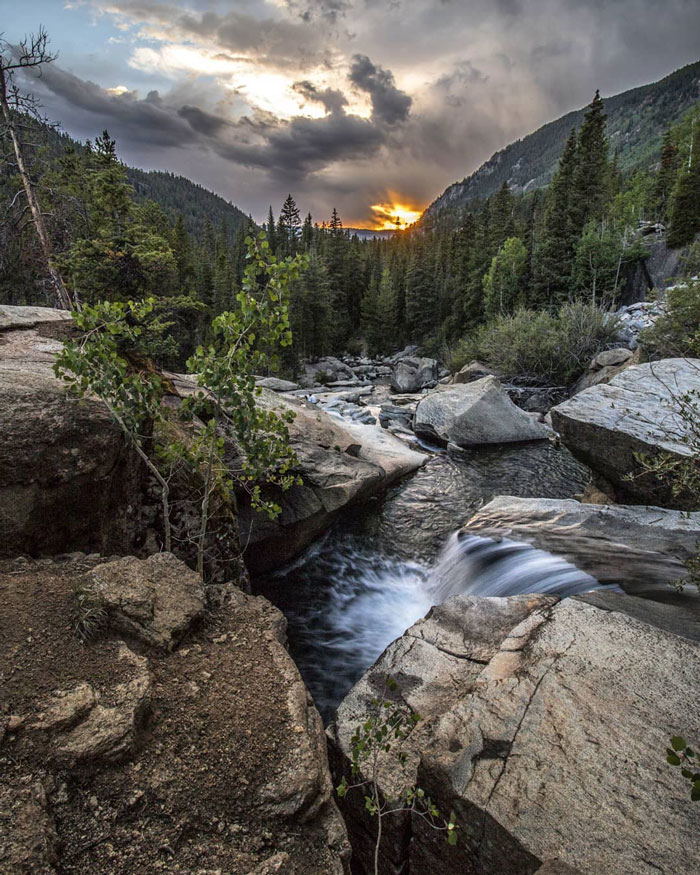 This Photographer Captured A Rare Sight—Frozen Waves At Dream Lake, Colorado This Photographer Captured A Rare Sight—Frozen Waves At Dream Lake, Colorado