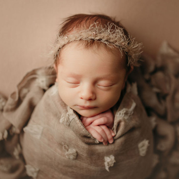 I Capture Newborn Babies In Chicago