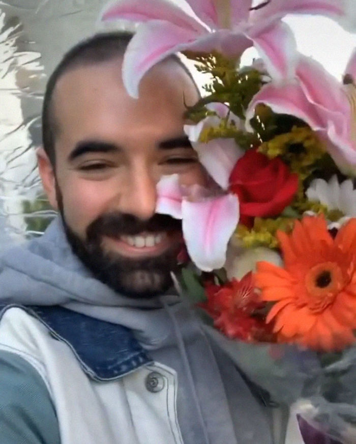 Remember The Drone Guy Who Asked Out A Girl Dancing On A Roof? He Finally Met Her In A Giant Inflatable Ball Remember The Drone Guy Who Asked Out A Girl Dancing On A Roof? He Finally Met Her In A Giant Inflatable Ball