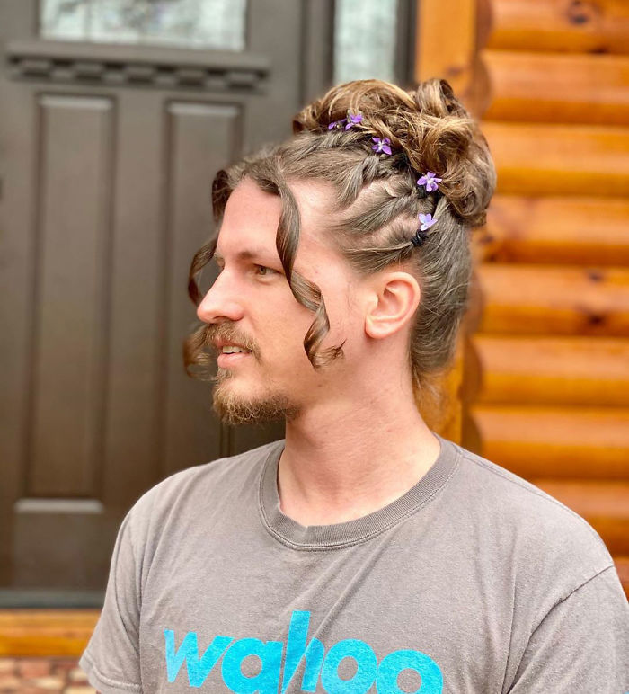 Boyfriend Lets His Quarantined Hairstylist GF Experiment With His Hair And Here's What She's Done So Far Boyfriend Lets His Quarantined Hairstylist GF Experiment With His Hair And Here's What She's Done So Far