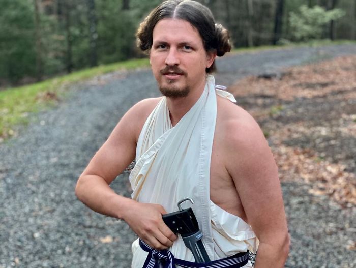 Boyfriend Lets His Quarantined Hairstylist GF Experiment With His Hair And Here's What She's Done So Far Boyfriend Lets His Quarantined Hairstylist GF Experiment With His Hair And Here's What She's Done So Far