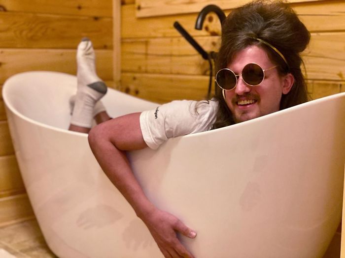 Boyfriend Lets His Quarantined Hairstylist GF Experiment With His Hair And Here's What She's Done So Far Boyfriend Lets His Quarantined Hairstylist GF Experiment With His Hair And Here's What She's Done So Far