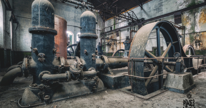 I Photographed An Abandoned Vintage Pumping Water Station