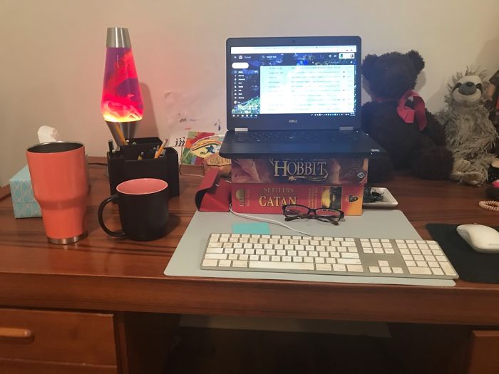 Lava Lamp Starts At 7 Am And Shuts Down At 3:30