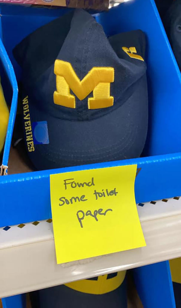 Mother-Leaves-Sticky-Notes-All-Over-Store-Quarantine-Coronavirus