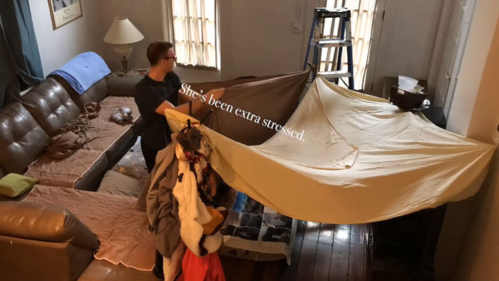 Guy Constructed A Fort For His Stressed Doctor Wife To Relax In After Work During The Pandemic Guy Constructed A Fort For His Stressed Doctor Wife To Relax In After Work During The Pandemic