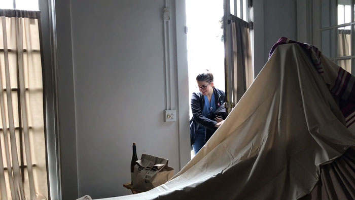 Guy Constructed A Fort For His Stressed Doctor Wife To Relax In After Work During The Pandemic Guy Constructed A Fort For His Stressed Doctor Wife To Relax In After Work During The Pandemic