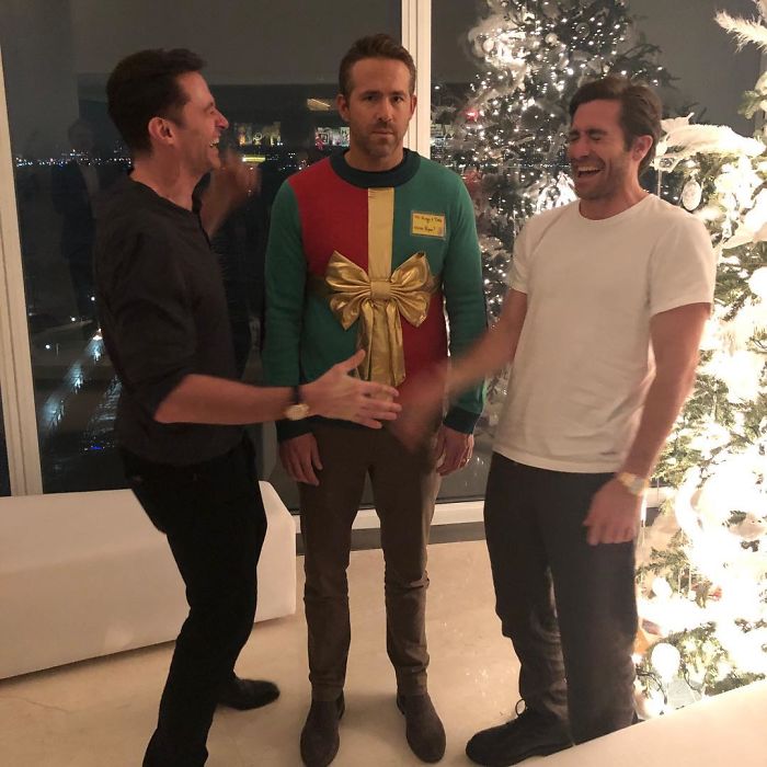 Ryan Reynolds Donates $1M To People Affected By Coronavirus But Doesn’t Miss The Chance To Troll Hugh Jackman As Well Ryan Reynolds Donates $1M To People Affected By Coronavirus But Doesn’t Miss The Chance To Troll Hugh Jackman As Well