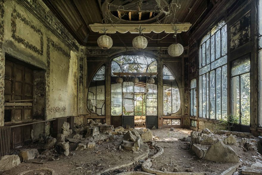 I Found Beautiful Abandoned Places In Italy