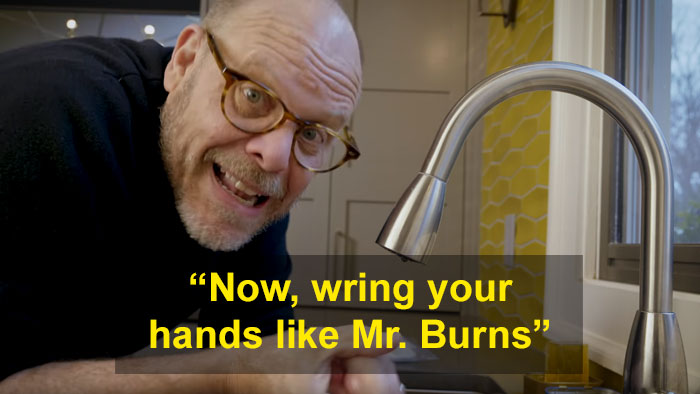 Alton Brown Explains Why Soap Is Better Than Hand Sanitizer In An Amusing Handwashing Tutorial Alton Brown Explains Why Soap Is Better Than Hand Sanitizer In An Amusing Handwashing Tutorial