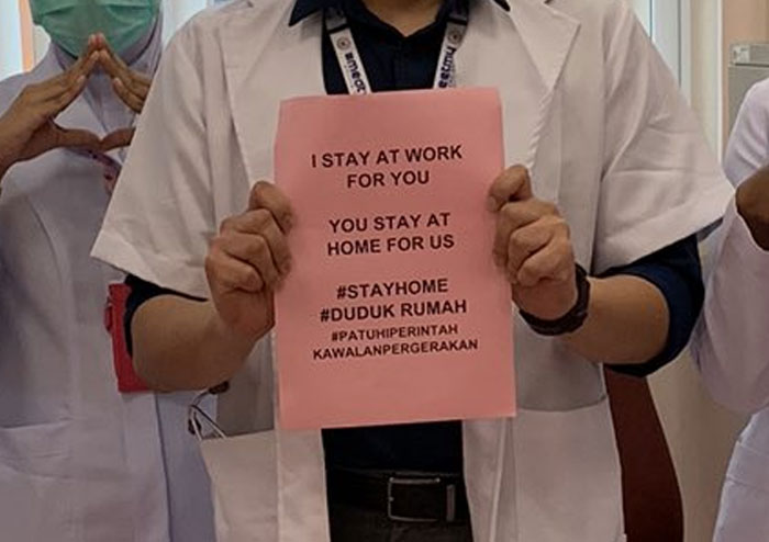 Doctors Are Uniting In Begging People To Stay At Home (15 Pics) Doctors Are Uniting In Begging People To Stay At Home (15 Pics)