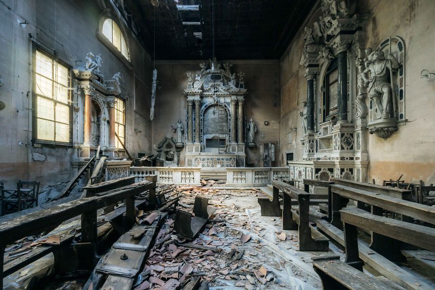 I Found Beautiful Abandoned Places In Italy