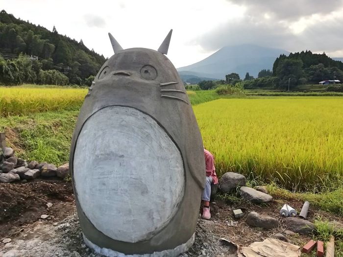Elderly Couple Recreated A Totoro Bus Stop In Real Life Elderly Couple Recreated A Totoro Bus Stop In Real Life