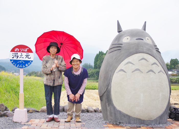 Elderly Couple Recreated A Totoro Bus Stop In Real Life