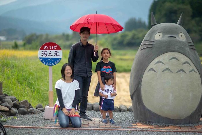Elderly Couple Recreated A Totoro Bus Stop In Real Life