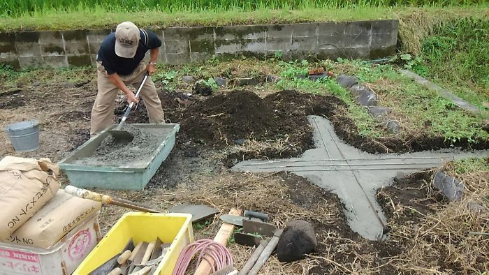 Elderly Couple Recreated A Totoro Bus Stop In Real Life Elderly Couple Recreated A Totoro Bus Stop In Real Life