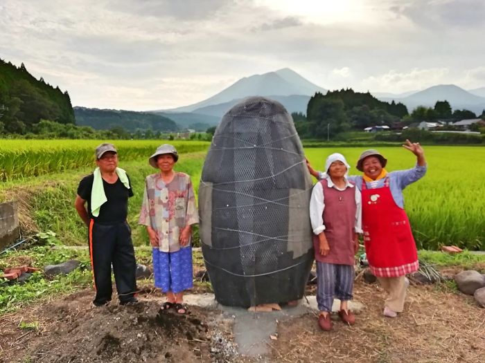 Elderly Couple Recreated A Totoro Bus Stop In Real Life