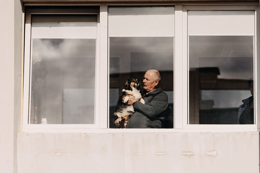 Kaunas' Courtyards Transform Into Stages As Various Artists Perform For Quarantined People