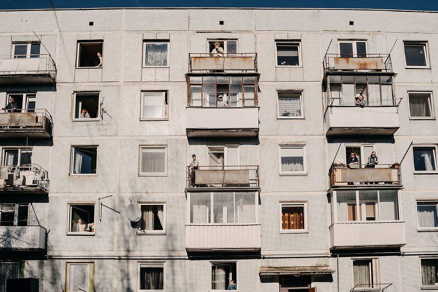 Kaunas' Courtyards Transform Into Stages As Various Artists Perform For Quarantined People