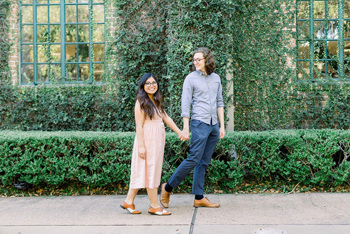 Couple Recreate Their Engagement In Animal Crossing, People Think It's One Of The Most Best Uses Of The Game Couple Recreate Their Engagement In Animal Crossing, People Think It's One Of The Most Best Uses Of The Game