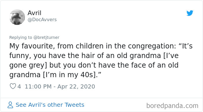 Two Little Girls Sit 6 Feet Apart Yelling Compliments To Strangers, Dad Documents It In A Hilarious Twitter Thread Two Little Girls Sit 6 Feet Apart Yelling Compliments To Strangers, Dad Documents It In A Hilarious Twitter Thread