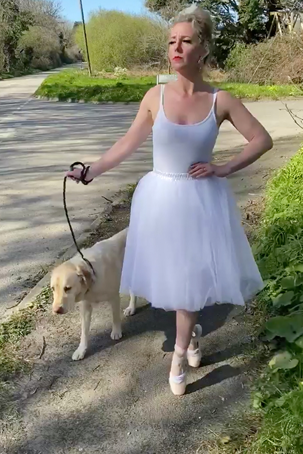 Woman Wears Bizarre Costumes While Walking Her Dog During The Quarantine And He Looks Embarrassed (8 Pics) Woman Wears Bizarre Costumes While Walking Her Dog During The Quarantine And He Looks Embarrassed (8 Pics)