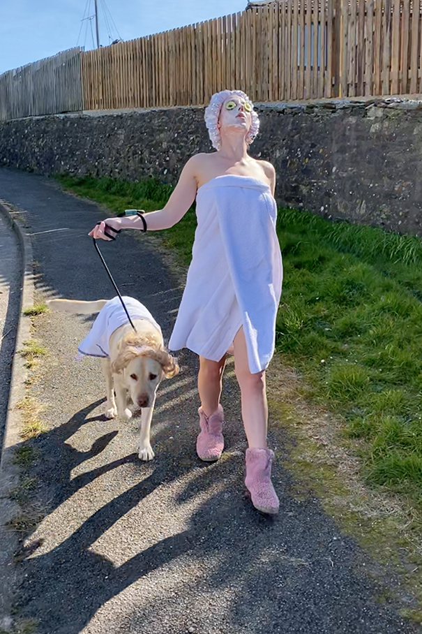 Woman Wears Bizarre Costumes While Walking Her Dog During The Quarantine And He Looks Embarrassed (8 Pics) Woman Wears Bizarre Costumes While Walking Her Dog During The Quarantine And He Looks Embarrassed (8 Pics)