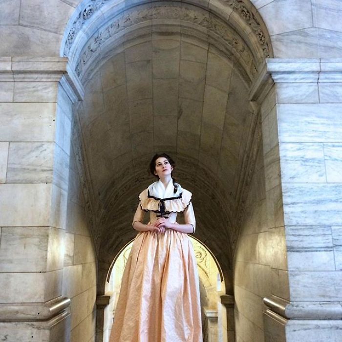 Historical-Dress-Reconstruction-Bernadette-Banner