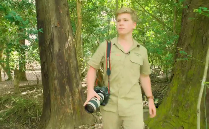 Robert Irwin Goes On A Hilarious Expedition To Find "One Of The Most Endangered Species On The Planet" Robert Irwin Goes On A Hilarious Expedition To Find "One Of The Most Endangered Species On The Planet"