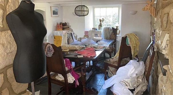 Woman Wears Bizarre Costumes While Walking Her Dog During The Quarantine And He Looks Embarrassed (8 Pics) Woman Wears Bizarre Costumes While Walking Her Dog During The Quarantine And He Looks Embarrassed (8 Pics)