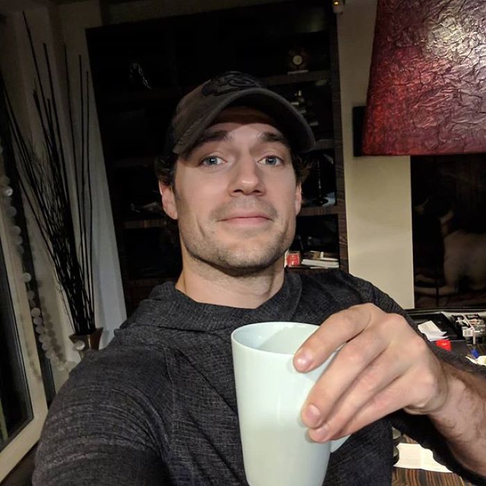 Actor Henry Cavill Is Keeping Himself Busy During Lockdown By Painting Warhammer Minis Actor Henry Cavill Is Keeping Himself Busy During Lockdown By Painting Warhammer Minis