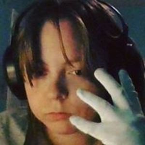 light_caustic avatar